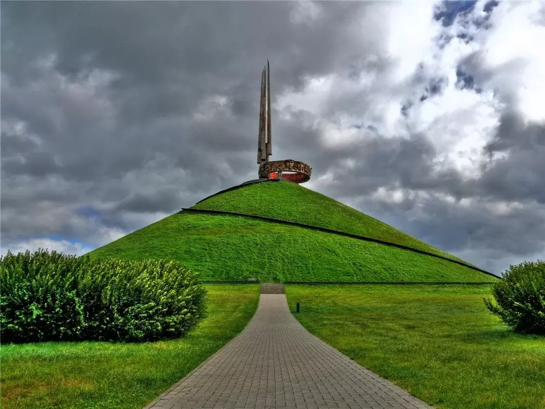 Курган славы в минске фото